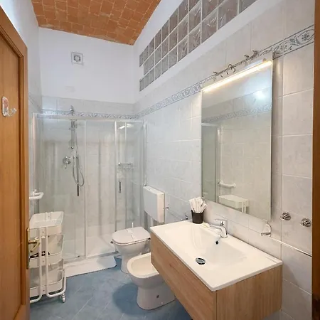 Oasis Apartment, With Parcking Apartmán Prato (Prato)